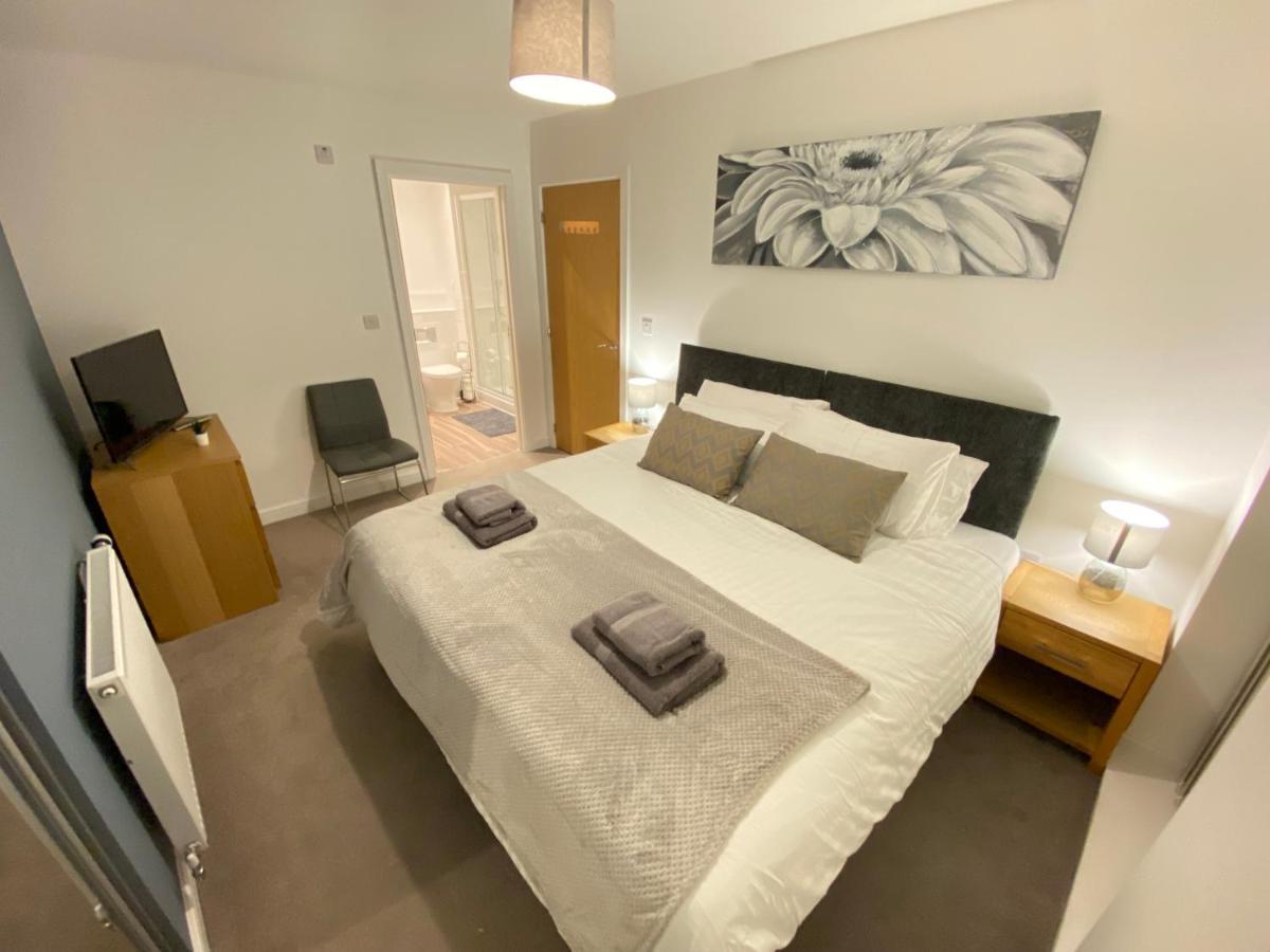 3 Bedrooms Double Or Single Beds, 2 Parking Spaces! Wifi & Smart Tv'S, Balcony Πόρτσμουθ Εξωτερικό φωτογραφία