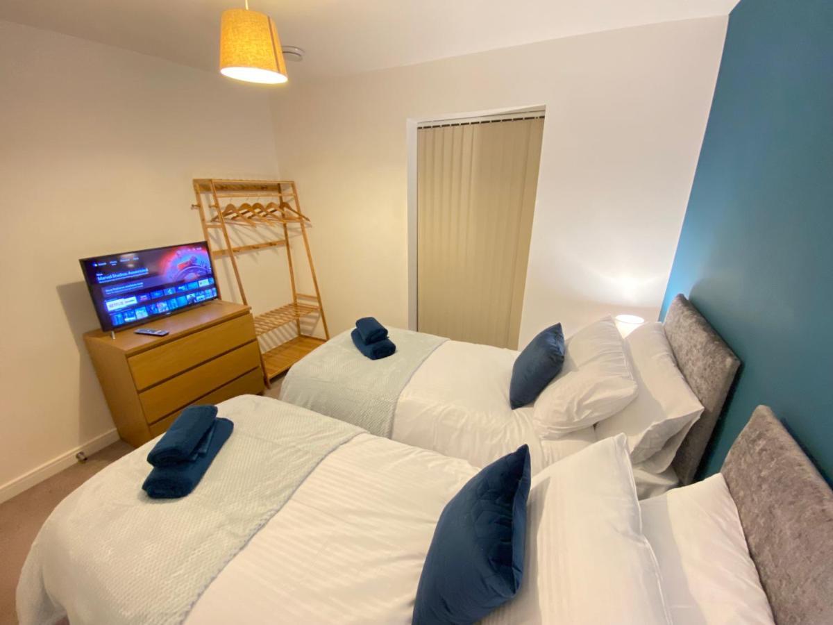 3 Bedrooms Double Or Single Beds, 2 Parking Spaces! Wifi & Smart Tv'S, Balcony Πόρτσμουθ Εξωτερικό φωτογραφία