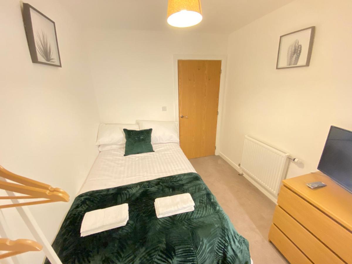 3 Bedrooms Double Or Single Beds, 2 Parking Spaces! Wifi & Smart Tv'S, Balcony Πόρτσμουθ Εξωτερικό φωτογραφία