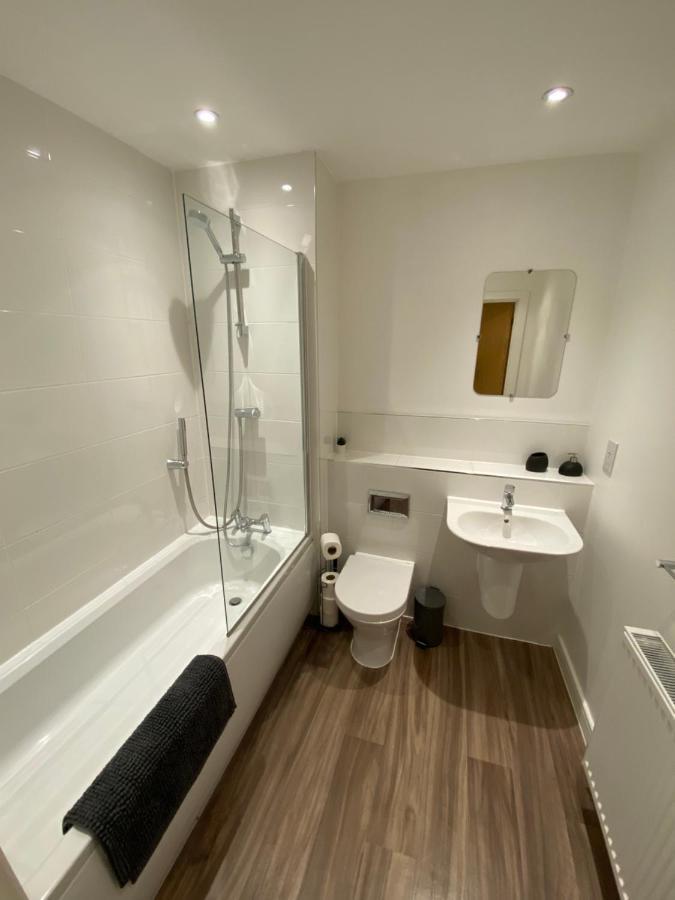 3 Bedrooms Double Or Single Beds, 2 Parking Spaces! Wifi & Smart Tv'S, Balcony Πόρτσμουθ Εξωτερικό φωτογραφία